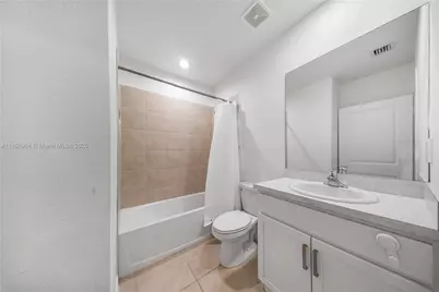 425 NE 1st Dr, Florida City, FL 33034 - Photo 13