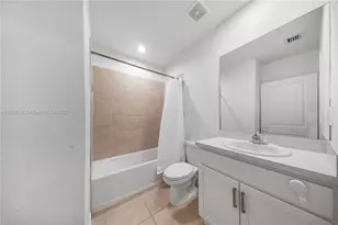 425 NE 1st Dr, Florida City, FL 33034 - Photo 13