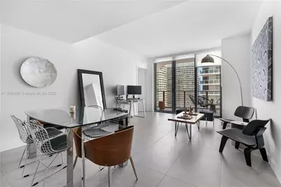 1300 S Miami Ave #2411, Miami, FL 33130 - Photo 5