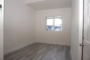 4851 E 8th Ct, Hialeah, FL 33013 - Photo 13