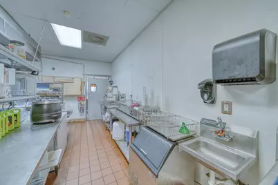 [Address not provided], Miami Gardens, FL 33169 - Photo 5