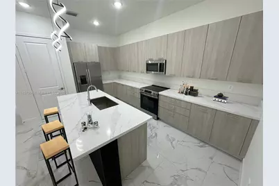 12347 SW 43rd Ct, Davie, FL 33330 - Photo 7