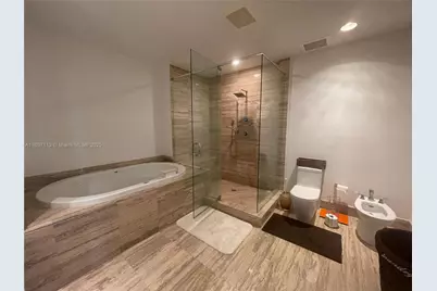 16001 Collins Ave #1402, Sunny Isles Beach, FL 33160 - Photo 17