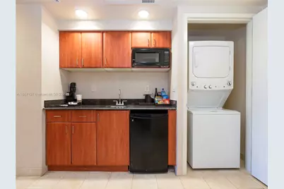 18001 Collins Ave #811, Sunny Isles Beach, FL 33160 - Photo 7