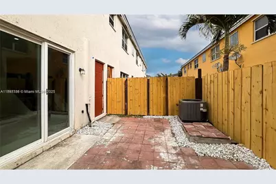 939 NE 42nd Ter, Homestead, FL 33033 - Photo 41