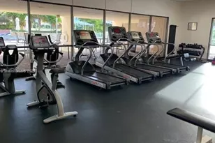 20301 W Country Club Dr, Aventura, FL 33180 - Photo 57