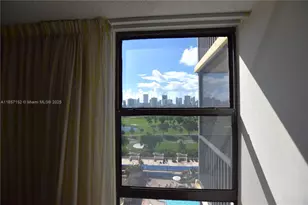 20301 W Country Club Dr, Aventura, FL 33180 - Photo 17