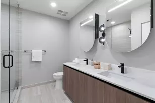 580 72nd St, Miami Beach, FL 33141 - Photo 9