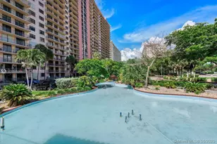 210 174th St, Sunny Isles Beach, FL 33160 - Photo 21