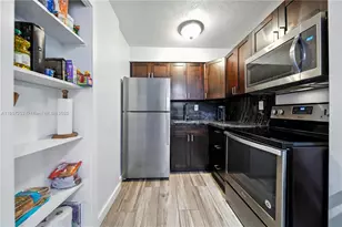 8701 SW 141st St, Palmetto Bay, FL 33176 - Photo 5