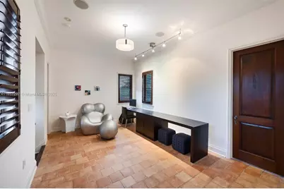 221 Casuarina Concourse, Coral Gables, FL 33143 - Photo 33