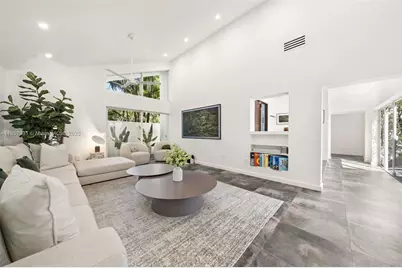 1090 NE 92nd St, Miami Shores, FL 33138 - Photo 7