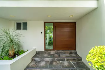 1090 NE 92nd St, Miami Shores, FL 33138 - Photo 17