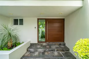 1090 NE 92nd St, Miami Shores, FL 33138 - Photo 17