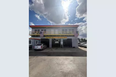 250 NE 44th St, Oakland Park, FL 33334 - Photo 3