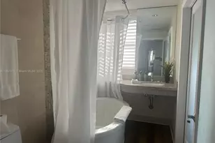 1060 Ocean Dr, Miami Beach, FL 33139 - Photo 7