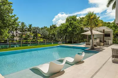 540 Leucadendra Dr, Coral Gables, FL 33156 - Photo 15