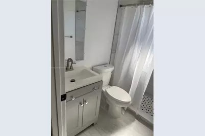 1611 NE 32nd Pl, Pompano Beach, FL 33064 - Photo 5