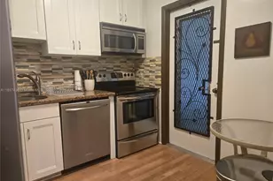 1001 Hillcrest Ct, Hollywood, FL 33021 - Photo 7