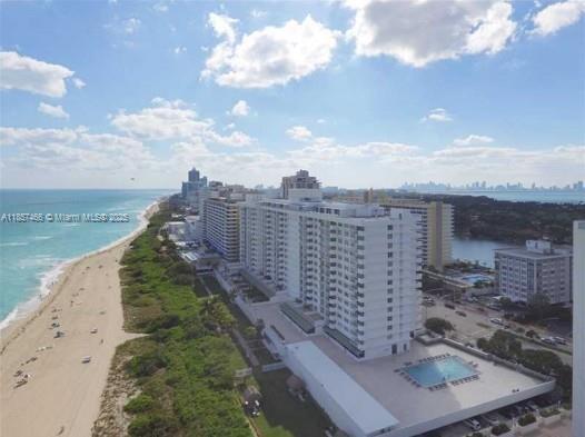 6515 E Collins Ave #1504