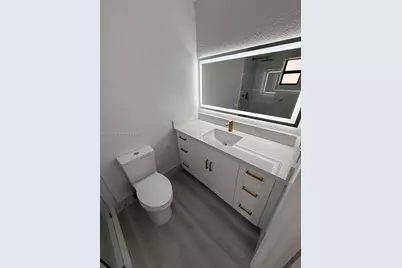 3601 NW 4th St, Miami, FL 33125 - Photo 13