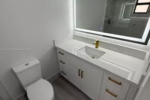 3601 NW 4th St, Miami, FL 33125 - Photo 13