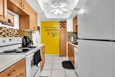 3301 Spanish Moss Ter #417, Lauderhill, FL 33319 - Photo 9