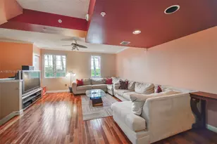 2811 NE 185th St, Aventura, FL 33180 - Photo 5