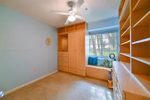 2811 NE 185th St, Aventura, FL 33180 - Photo 23