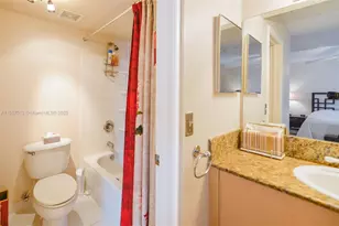 2811 NE 185th St, Aventura, FL 33180 - Photo 17