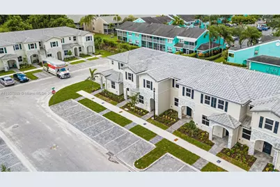 1870 SE 26th Ter, Homestead, FL 33035 - Photo 3