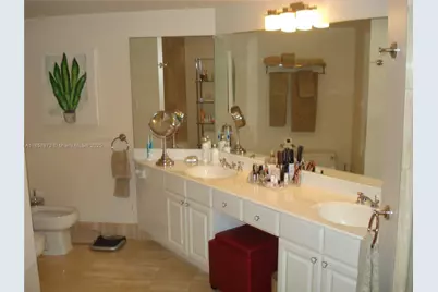 3600 Yacht Club Dr #1503, Aventura, FL 33180 - Photo 37