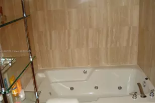 3600 Yacht Club Dr, Aventura, FL 33180 - Photo 39