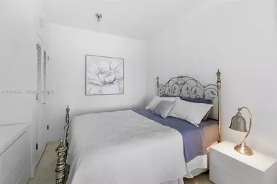 100 Lincoln Rd #PH14, Miami Beach, FL 33139 - Photo 11