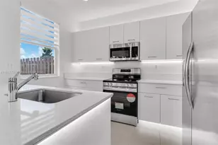 12373 NW 24th Pl, Miami, FL 33167 - Photo 9