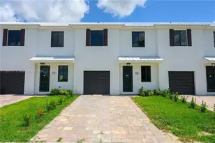 880 SW 1st St, Florida City, FL 33034 - Photo 49