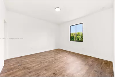 880 SW 1st St, Florida City, FL 33034 - Photo 21