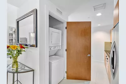 1060 Brickell Ave #3117, Miami, FL 33131 - Photo 13