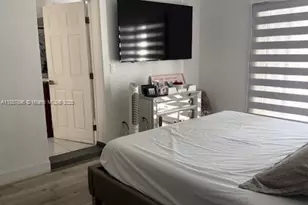 8950 SW 197th St, Cutler Bay, FL 33157 - Photo 9