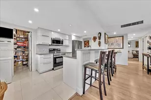 3800 Hillcrest Dr, Hollywood, FL 33021 - Photo 13