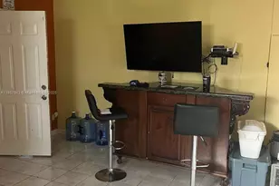 3401 NW 40th St, Lauderdale Lakes, FL 33309 - Photo 11