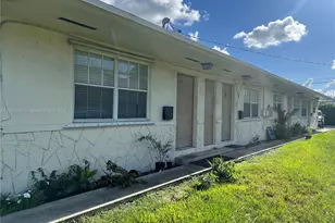 832 NE 5th Ave, Homestead, FL 33030 - Photo 3