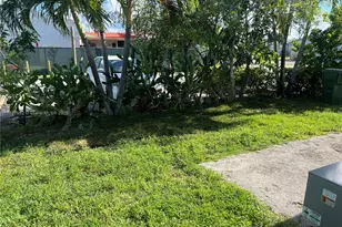 832 NE 5th Ave, Homestead, FL 33030 - Photo 13