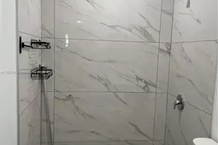 832 NE 5th Ave, Homestead, FL 33030 - Photo 15