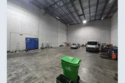 10400 NW 55th St #Unit 300, Sunrise, FL 33351 - Photo 9