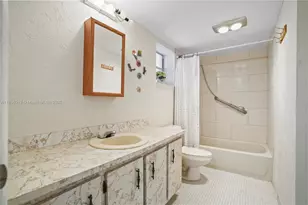 3170 Holiday Springs Blvd, Margate, FL 33063 - Photo 13