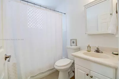 1610 Sandpiper Cir #0, Weston, FL 33327 - Photo 19