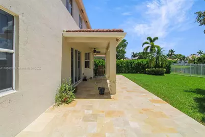1610 Sandpiper Cir #0, Weston, FL 33327 - Photo 39
