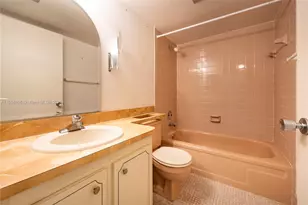 7301 NW 18th St, Margate, FL 33063 - Photo 15