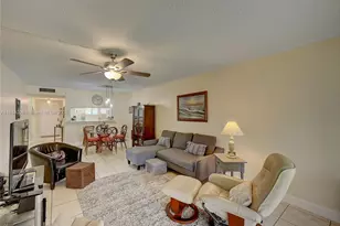 3186 Via Poinciana, Lake Worth, FL 33467 - Photo 11